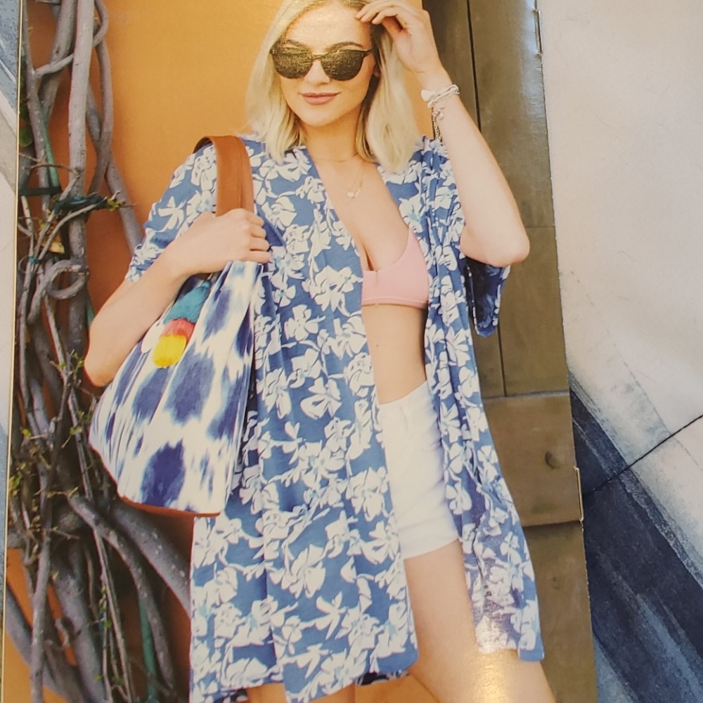 🦋NWT Kimono